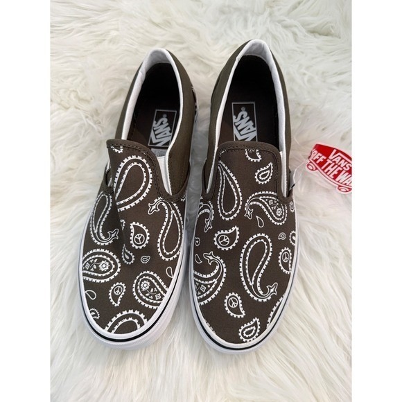Vans Classic Slip On Womens Olive Green Peace Paisley Low Top Sneakers NEW 10.5 - Picture 2 of 9